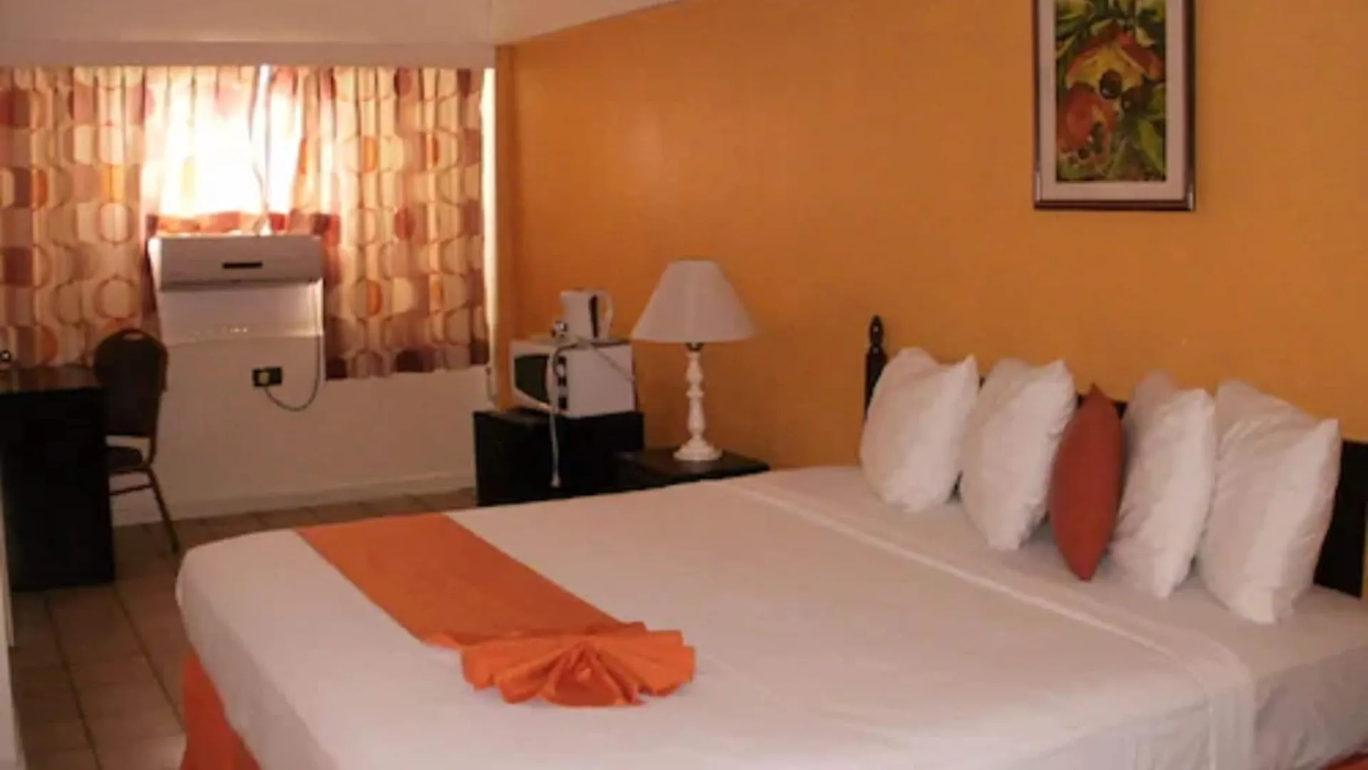 Pineapple Court Hotel Ocho Rios 2*,