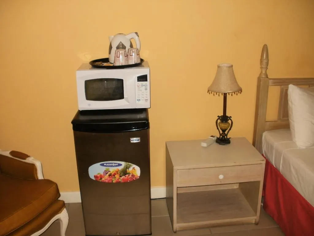 **  Pineapple Court Hotel Ocho Rios Jamaica