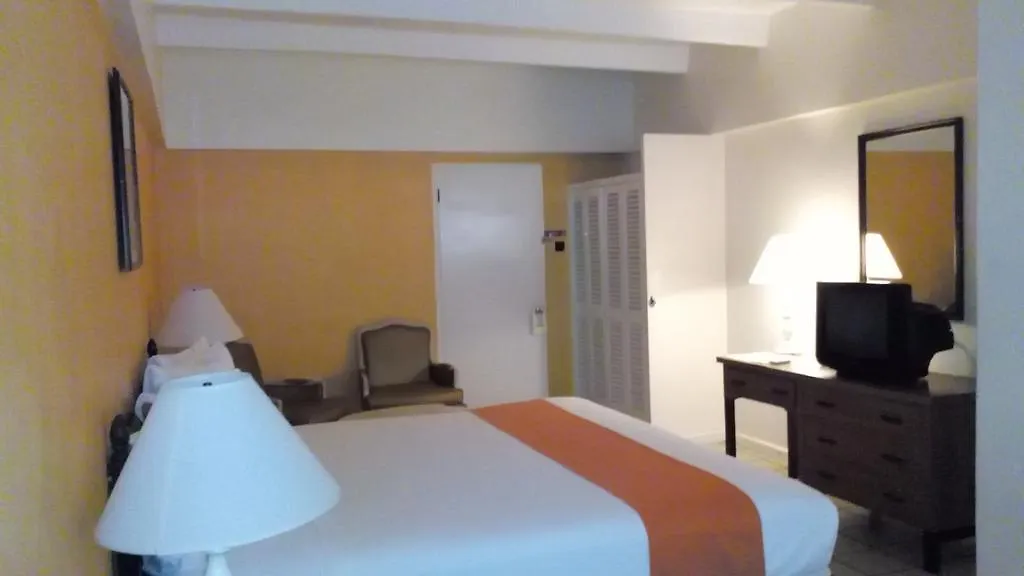 **  Pineapple Court Hotel Ocho Ríos Jamaïque