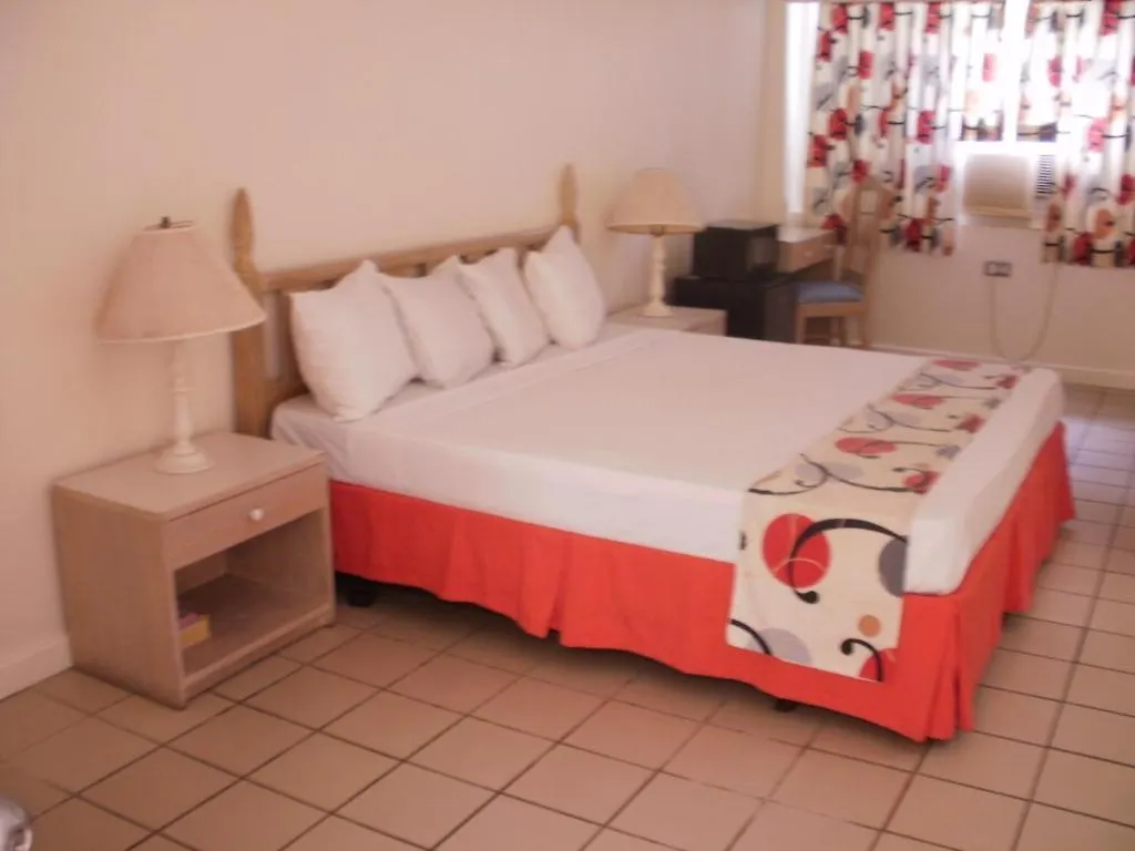 Pineapple Court Hotel Ocho Ríos 2*,  Jamaïque