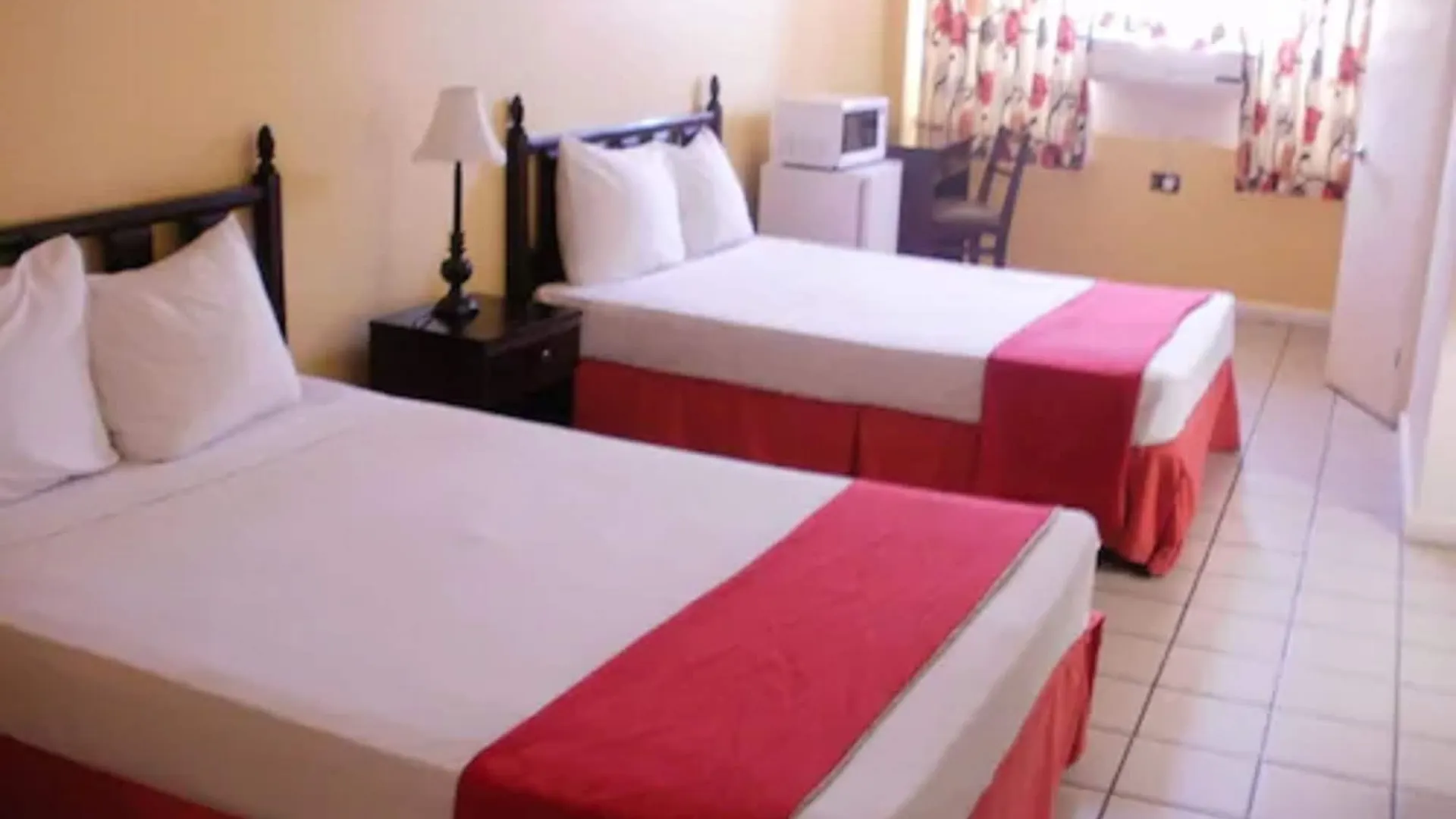 Pineapple Court Hotel Ocho Rios