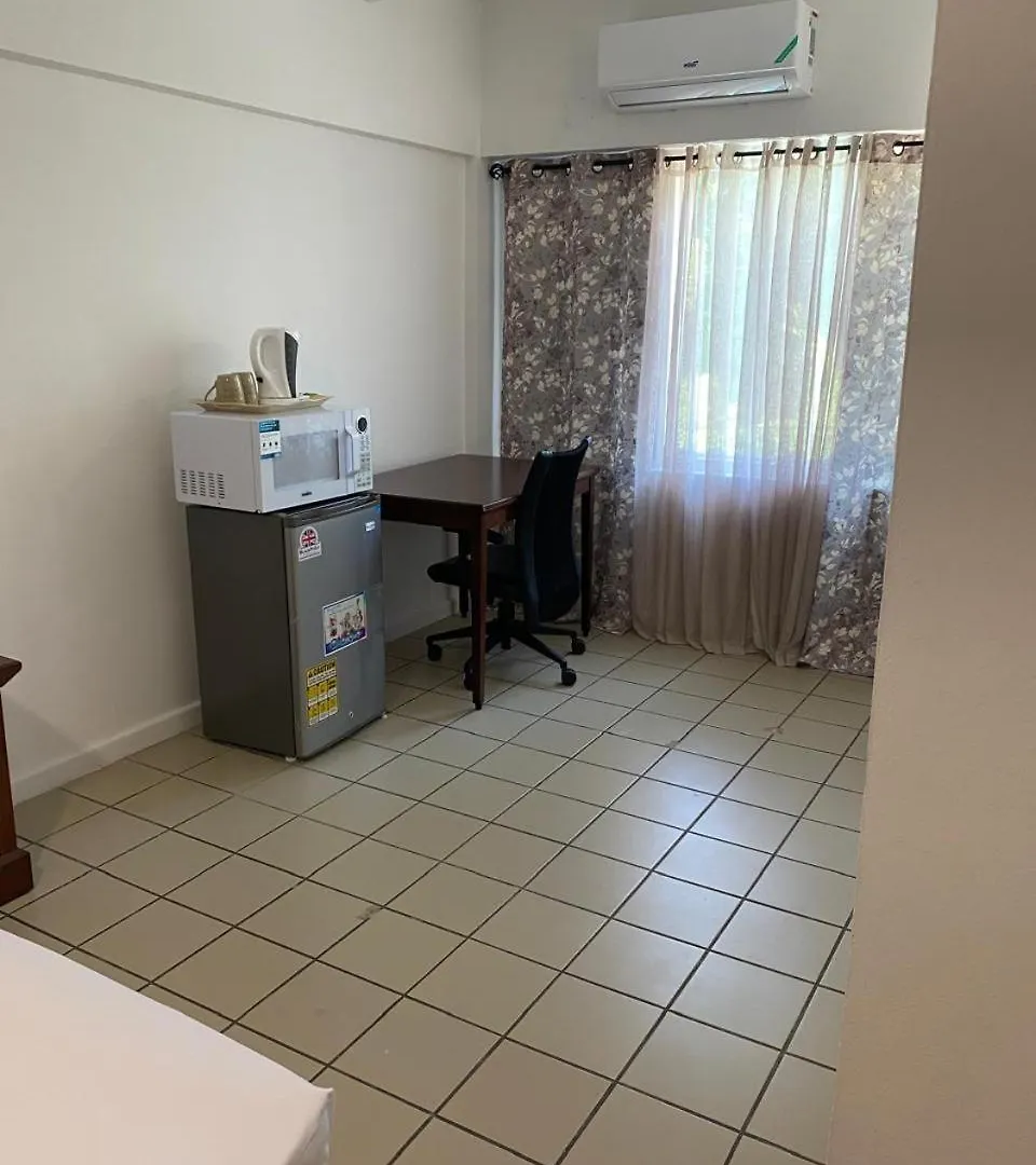 Pineapple Court Hotel Ocho Rios 2*,